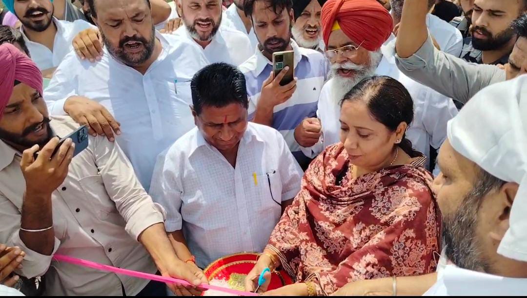 ਕੈਬਨਿਟ ਮੰਤਰੀ ਡਾ. ਬਲਜੀਤ ਕੌਰ ਨੇ ਮੁਕਤਸਰ-ਮਲੋਟ ਰੋਡ ਤੇ ਪੁਲ ਦਾ ਕੰਮ ਪੂਰਾ ਹੋਣ ‘ਤੇ ਕੀਤਾ ਲੋਕ ਅਰਪਿਤ