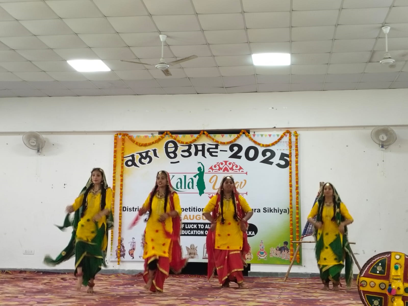 ਜ਼ਿਲ੍ਹਾ ਪੱਧਰੀ ਕਲਾ ਉਤਸਵ ਦਾ ਹੋਇਆ ਆਯੋਜਨ, ਵਿਦਿਆਰਥੀਆਂ ਨੇ ਆਪਣੀ ਕਲਾ, ਪ੍ਰਤਿਭਾ ਅਤੇ ਹੁਨਰ ਦੇ ਵਖੇਰੇ ਰੰਗ