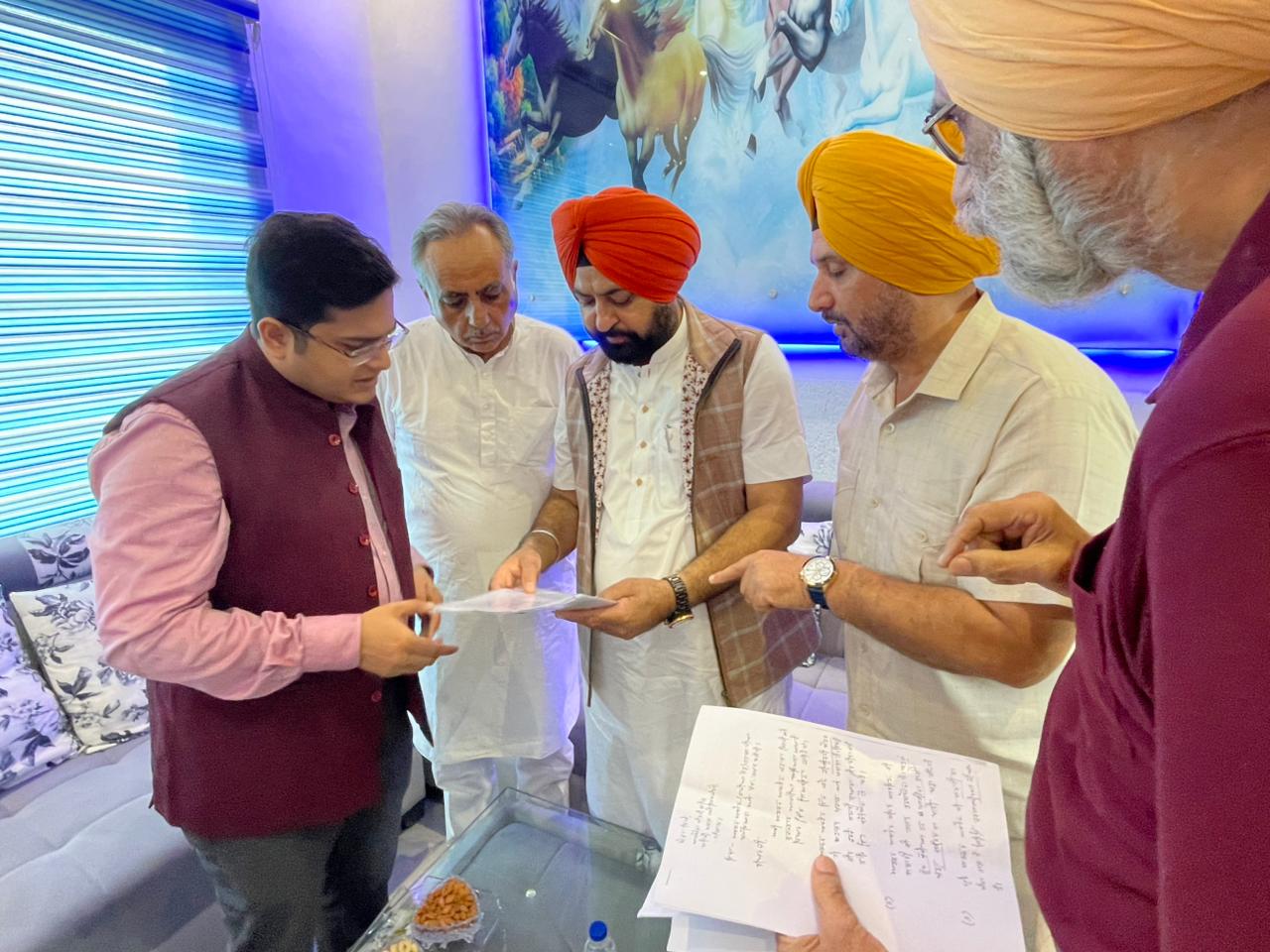 ਕੈਬਨਿਟ ਮੰਤਰੀ ਹਰਦੀਪ ਸਿੰਘ ਮੁੰਡੀਆਂ ਵੱਲੋਂ ਚੇਅਰਮੈਨ ਰਮਨ ਬਹਿਲ ਦੇ ਨਾਲ ਗੁਰਦਾਸਪੁਰ ਵਿਖੇ ਅਰਬਨ ਅਸਟੇਟਾਂ ਦਾ ਦੌਰਾ