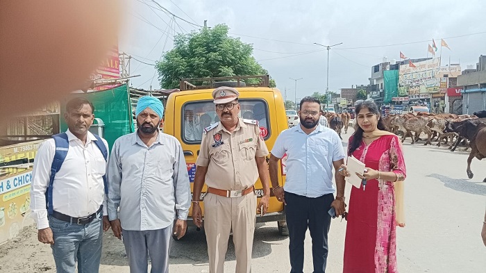 ਸੇਫ ਸਕੂਲ ਵਾਹਨ ਦੀ ਟੀਮ ਵੱਲੋਂ ਅਬੋਹਰ  ਖੇਤਰ ਵਿਚ ਚੈਕਿੰਗ ਦੌਰਾਨ 8 ਸਕੂਲ ਬੱਸਾਂ ਦੇ ਕੀਤੇ ਚਲਾਨ