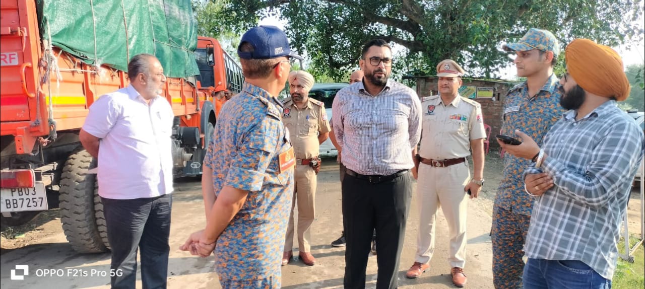 ਹੜ੍ਹਾਂ ਕਾਰਨ ਜ਼ਿਲ੍ਹਾ ਗੁਰਦਾਸਪੁਰ ਦੇ 323 ਪਿੰਡਾਂ ਦੇ 26000 ਤੋਂ ਵੱਧ ਲੋਕ ਪ੍ਰਭਾਵਿਤ ਹੋਏ