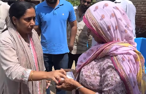 ਕੈਬਨਿਟ ਮੰਤਰੀ ਡਾ. ਬਲਜੀਤ ਕੌਰ ਨੇ ਮਲੋਟ ਸ਼ਹਿਰ ‘ਚ ਭਾਰੀ ਬਾਰਿਸ਼ ਨਾਲ ਹੋਏ ਘਰਾਂ ਦੇ  ਨੁਕਸਾਨ ਪੂਰਤੀ ਲਈ ਦਿੱਤੀ ਫੌਰੀ ਵਿੱਤੀ ਸਹਾਇਤਾ