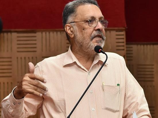 ਸਿਹਤ ਮੰਤਰੀ ਵੱਲੋਂ ਹੜ੍ਹਾਂ ਤੋਂ ਪੈਦਾ ਹੋਣ ਵਾਲੀਆਂ ਬਿਮਾਰੀਆਂ ਵਿਰੁੱਧ ਲੜਾਈ ਲਈ ਸਾਰੇ ਸਰੋਤ ਜੁਟਾਉਣ ਦੇ ਹੁਕਮ ਜਾਰੀ