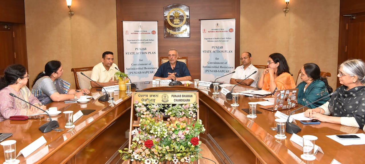 ‘ਵਨ ਹੈਲਥ’ ਪਹੁੰਚ: ਐਂਟੀਬਾਇਓਟਿਕਸ ਦੀ ਲੋੜੋਂ ਵੱਧ ਵਰਤੋਂ ਨੂੰ ਰੋਕਣ ਲਈ, ਪੰਜਾਬ ਵਿੱਚ ਐਂਟੀਮਾਈਕ੍ਰੋਬਾਇਲ ਰਸਿਸਟੈਂਸ ਕਾਰਜ ਯੋਜਨਾ ਲਾਂਚ