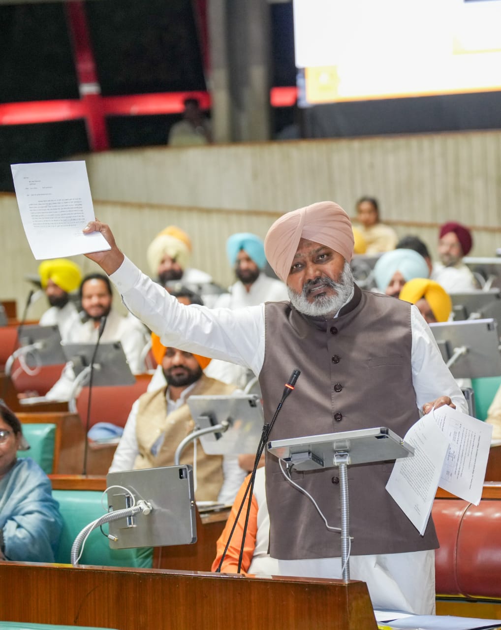 ਬਾਜਵਾ ਨੇ 25 ਲੱਖ ਦੀ ਨਿੱਜੀ ਜਾਇਦਾਦ ਬਚਾਉਣ ਪੰਜਾਬ ਸਰਕਾਰ ਦੇ 1.18 ਕਰੋੜ ਰੁਪਏ ਖਰਚਾਏ: ਹਰਪਾਲ ਸਿੰਘ ਚੀਮਾ