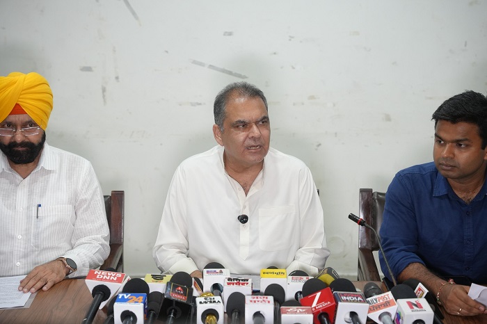 PSPCL ਪੰਜਾਬ ਭਰ ਵਿੱਚ ਪਾਵਰ ਲਾਈਨਾਂ ਦਾ “ਮੇਕ-ਓਵਰ” ਸ਼ੁਰੂ ਕਰੇਗਾ: ਪਾਵਰ ਮੰਤਰੀ ਸੰਜੀਵ ਅਰੋੜਾ ਨੇ ਐਲਾਨ ਕੀਤਾ