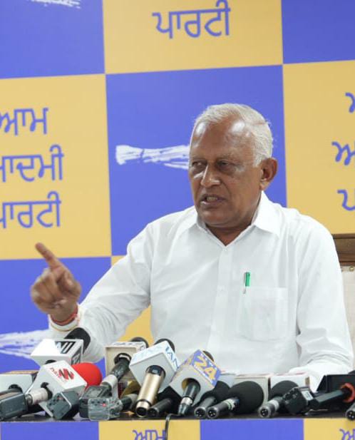 ਕੇਂਦਰੀ ਖੇਤੀਬਾੜੀ ਮੰਤਰੀ ਦੇ ਹੜ੍ਹਾਂ ਨੂੰ ਗ਼ੈਰ-ਕਾਨੂੰਨੀ ਖਣਨ ਨਾਲ ਜੋੜਨ ਦੇ ਦਾਅਵੇ ਸੱਚਾਈ ਤੋਂ ਕੋਹਾਂ ਦੂਰ: ਬਰਿੰਦਰ ਕੁਮਾਰ ਗੋਇਲ