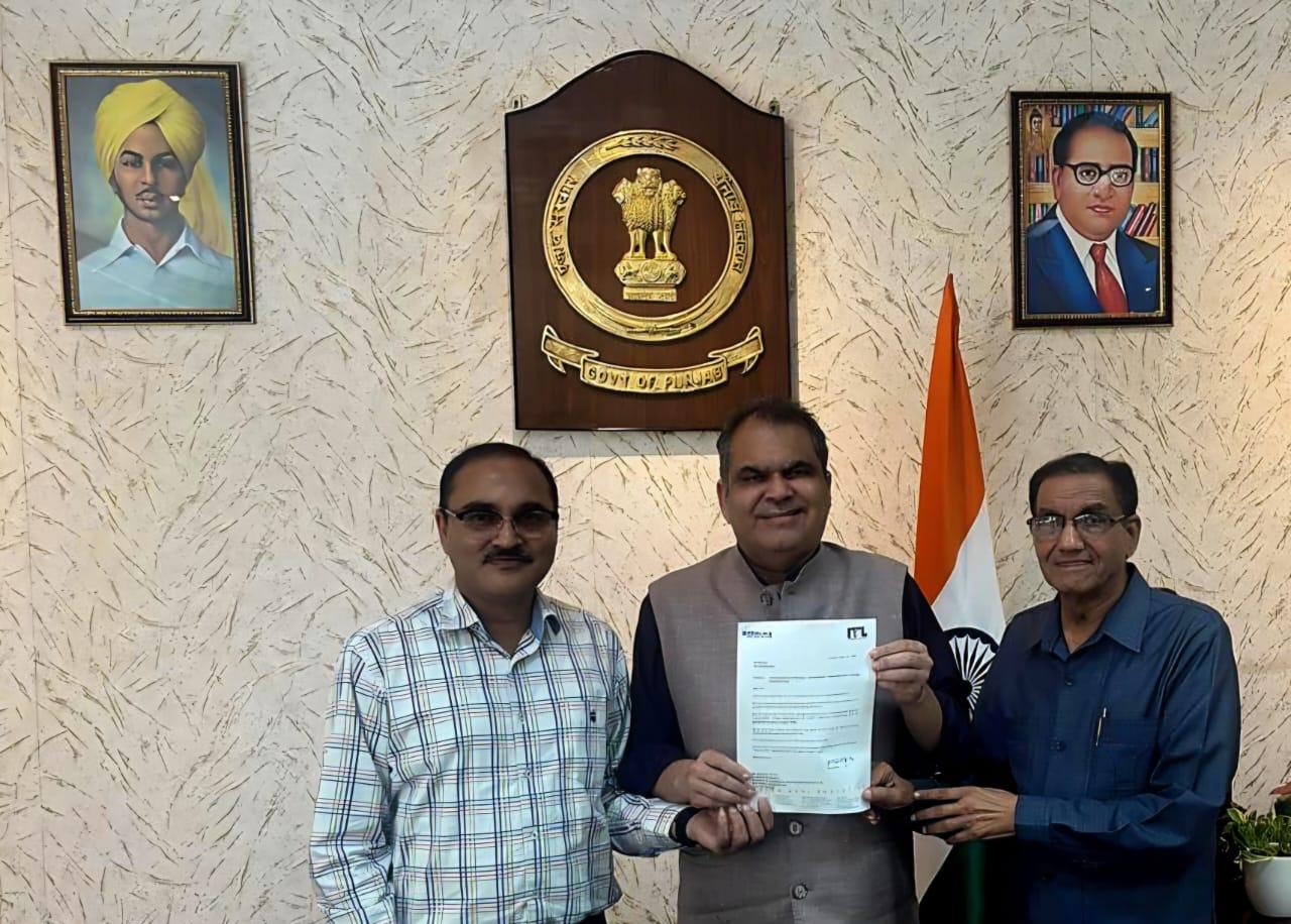 ਸੋਨਾਲੀਕਾ ਗਰੁੱਪ ਵੱਲੋਂ ਹੜ੍ਹ ਪ੍ਰਭਾਵਿਤ ਇਲਾਕਿਆਂ ਲਈ 4.5 ਕਰੋੜ ਦੀ ਮਦਦ