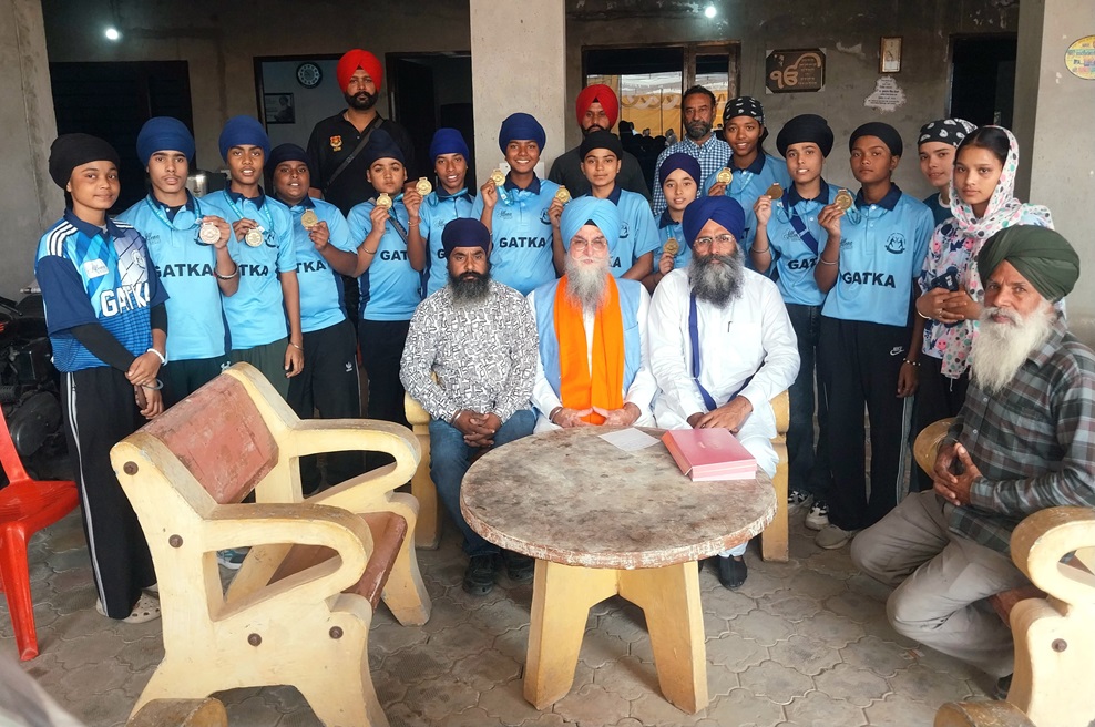 ਨੈਸ਼ਨਲ ਗਤਕਾ ਮੁਕਾਬਲਿਆਂ ਵਿੱਚ ਜੇਤੂ ਬੱਚਿਆਂ ਦਾ ਸਪੀਕਰ ਕੁਲਤਾਰ ਸਿੰਘ ਸੰਧਵਾਂ ਵੱਲੋਂ ਵਿਸ਼ੇਸ਼ ਸਨਮਾਨ