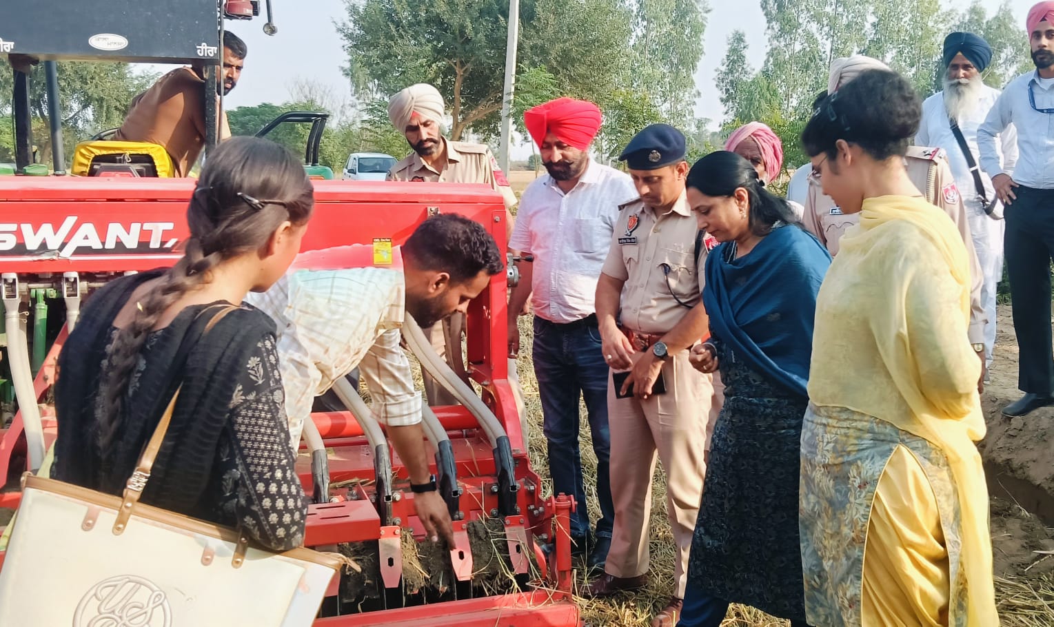 ਪਿੰਡ ਤਾਮਕੋਟ, ਭੁਪਾਲ ਕਲਾਂ ‘ਚ ਅੱਗ ਦੀ ਕੋਈ ਘਟਨਾ ਨਹੀਂ, ਪਿੰਡਾਂ ਦਾ ਕੀਤਾ ਜਾਵੇਗਾ ਵਿਸ਼ੇਸ਼ ਸਨਮਾਨ: ਡਿਪਟੀ ਕਮਿਸ਼ਨਰ