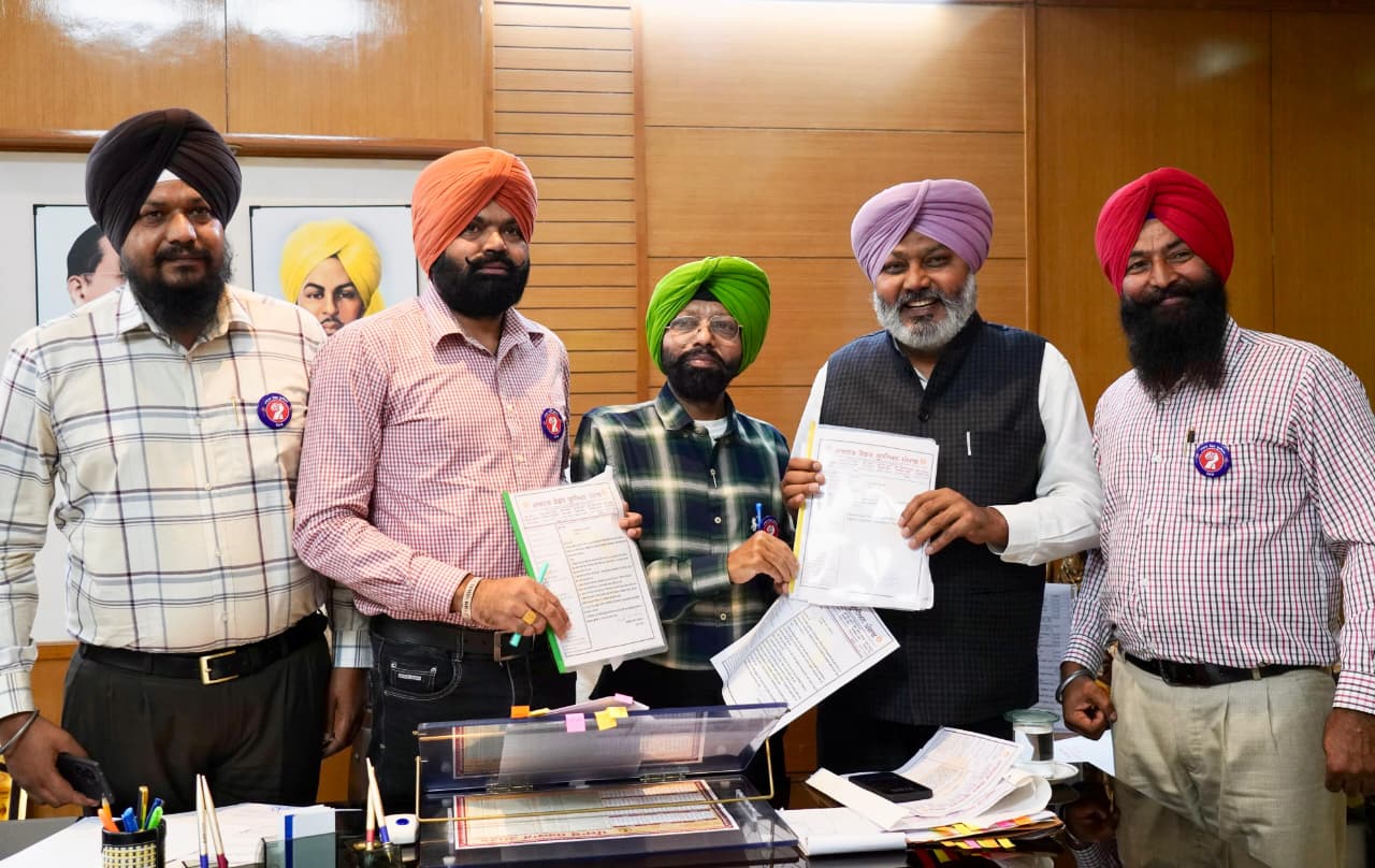 ਕੈਬਨਿਟ ਸਬ-ਕਮੇਟੀ ਮਨਿਸਟੀਰੀਅਲ ਸੇਵਾਵਾਂ ਕੇਡਰ ਦੇ ਸੇਵਾ ਨਿਯਮਾਂ ਵਿੱਚ ਇਕਸਾਰਤਾ ਲਈ ਅਫਸਰਜ਼ ਕਮੇਟੀ ਦੇ ਗਠਨ ਦੀ ਕਰੇਗੀ ਸਿਫਾਰਿਸ਼: ਹਰਪਾਲ ਸਿੰਘ ਚੀਮਾ