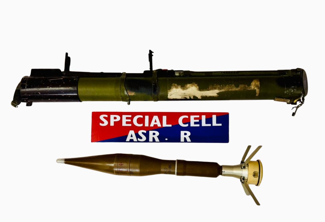 ਸੰਭਾਵੀ ਅੱਤਵਾਦੀ ਹਮਲਾ ਟਲਿ਼ਆ ; ਅੰਮ੍ਰਿਤਸਰ ਵਿੱਚ ਆਰ.ਪੀ.ਜੀ. ਅਤੇ ਲਾਂਚਰ ਸਮੇਤ ਦੋ ਗ੍ਰਿਫ਼ਤਾਰ