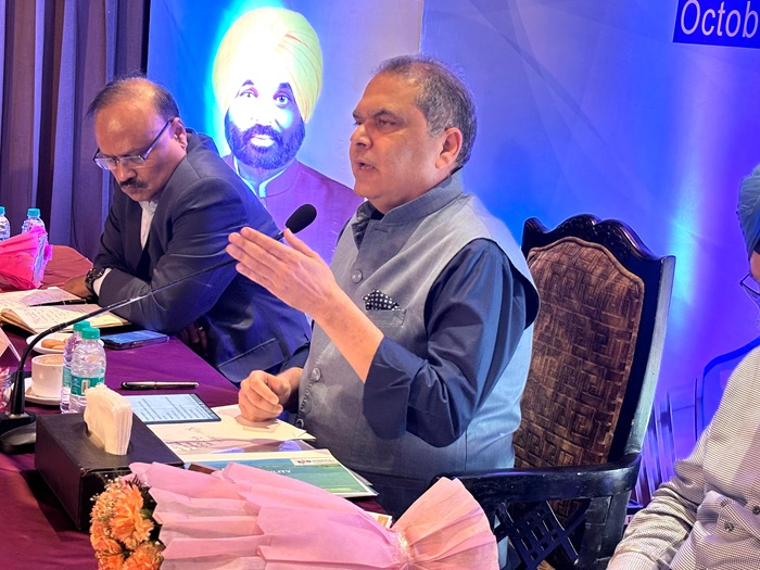 ਪੰਜਾਬ ਸਾਫ਼-ਸੁਥਰੀ, ਵਾਤਾਵਰਨ ਪੱਖੀ ਅਤੇ ਕਿਫ਼ਾਇਤੀ ਨਵਿਆਉਣਯੋਗ ਊਰਜਾ ਵਧਾਉਣ ਲਈ ਪੂਰੀ ਤਰ੍ਹਾਂ ਤਿਆਰ : ਕੈਬਨਿਟ ਮੰਤਰੀ ਸੰਜੀਵ ਅਰੋੜਾ