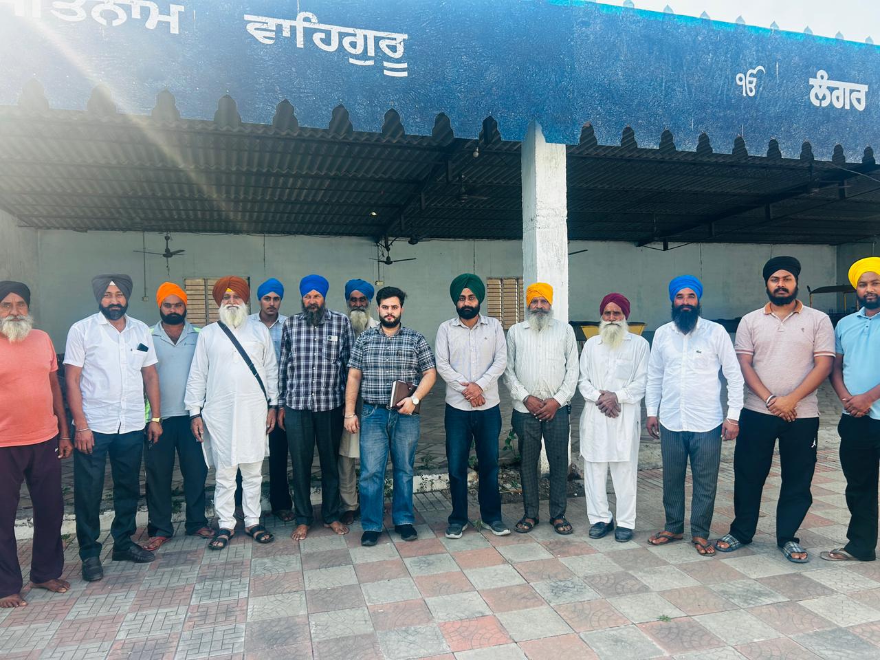 ਪਿੰਡ ਕੋਟਲਾ ਮੁਗਲਾਂ ਵਿਖੇ ਕਿਸਾਨਾਂ ਨੂੰ ਝੋਨੇ ਦੀ ਪਰਾਲੀ ਨੂੰ ਸਾਂਭਣ ਲਈ ਕੀਤਾ ਗਿਆ ਜਾਗਰੂਕ