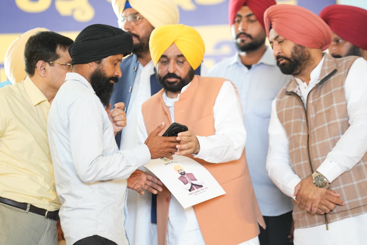 ਪੰਜਾਬ ਸਰਕਾਰ ਨੇ ਨਿਭਾਇਆ ਵਾਅਦਾ, ਸਿਰਫ 30 ਦਿਨਾਂ ਵਿੱਚ ਸਭ ਤੋਂ ਵੱਧ ਮੁਆਵਜ਼ਾ ਦੇ ਕੇ ਰਚਿਆ ਇਤਿਹਾਸ