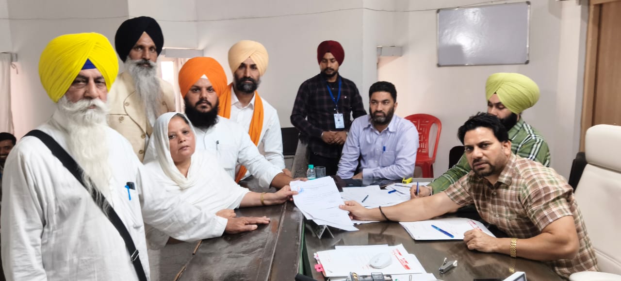 ਤਰਨ ਤਾਰਨ ਉਪ ਚੋਣ ਲਈ ਅੱਜ 12 ਉਮੀਦਵਾਰਾਂ ਦੇ ਆਪਣੇ ਨਾਮਜ਼ਦਗੀ ਪੱਤਰ ਦਾਖਲ ਕੀਤੇ