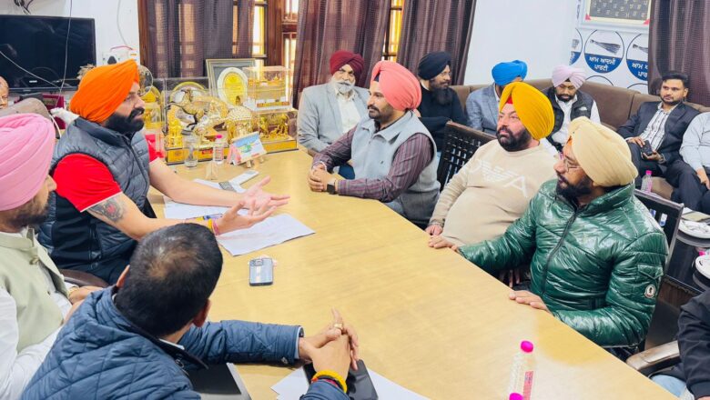 ਰੋਡਵੇਜ਼ ਕਾਮਿਆਂ ਦੀ ਹੜਤਾਲ ਖਤਮ; ਟਰਾਂਸਪੋਰਟ ਮੰਤਰੀ ਨਾਲ ਮੀਟਿੰਗ ਦੌਰਾਨ ਬਣੀ ਸਹਿਮਤੀ