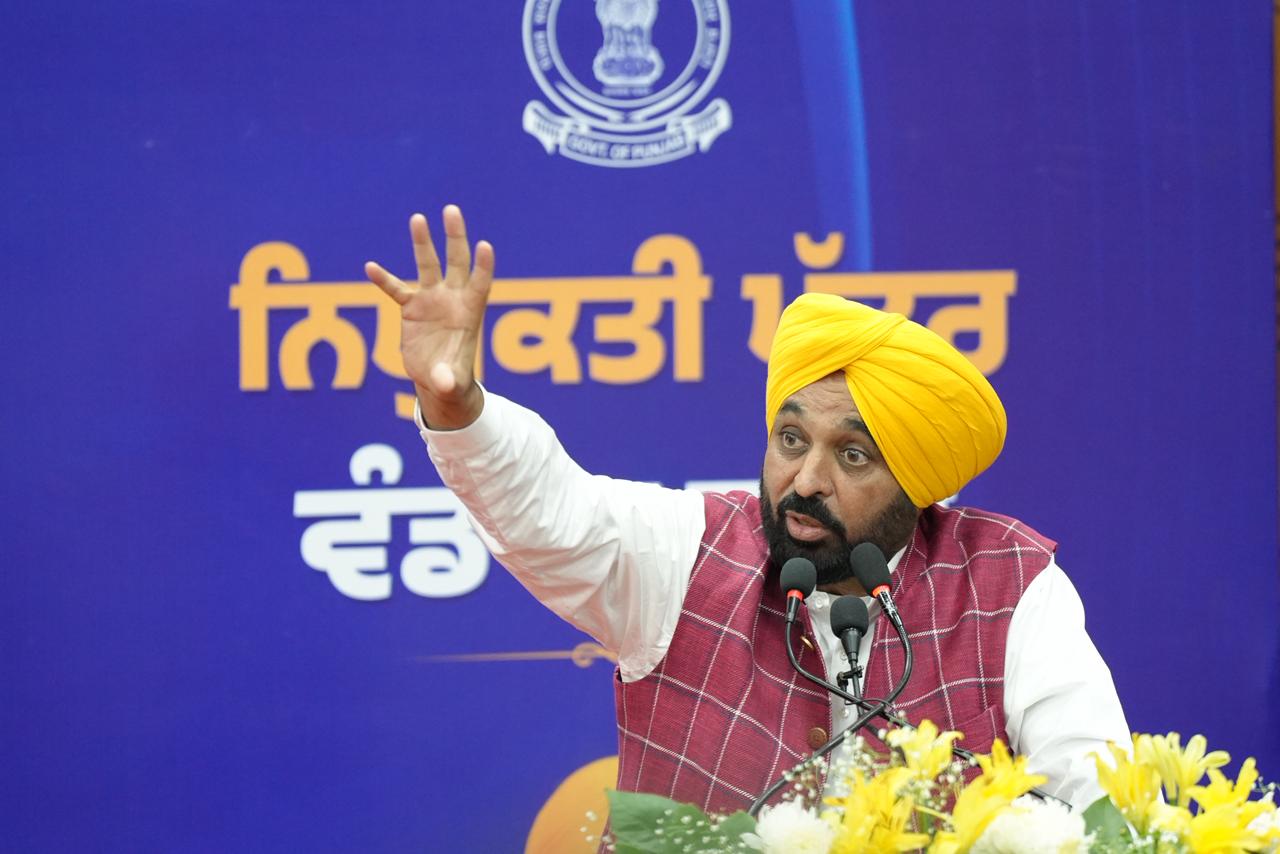 ਮੁੱਖ ਮੰਤਰੀ ਦੇ ਮਿਸ਼ਨ ਰੋਜ਼ਗਾਰ ਤਹਿਤ ਹੁਣ ਤੱਕ 56,000 ਤੋਂ ਵੱਧ ਨੌਜਵਾਨਾਂ ਨੂੰ ਨੌਕਰੀਆਂ ਮਿਲੀਆਂ