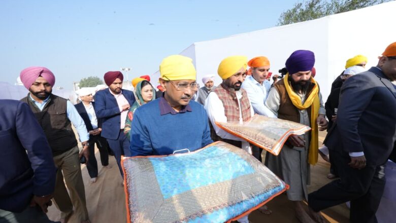 ਮੁੱਖ ਮੰਤਰੀ ਅਤੇ ਅਰਵਿੰਦ ਕੇਜਰੀਵਾਲ ਨੇ ਗੁਰਦੁਆਰਾ ਬਾਬਾ ਬੁੱਢਾ ਦਲ ਛਾਉਣੀ ਵਿਖੇ ਸ੍ਰੀ ਅਖੰਡ ਪਾਠ ਸਾਹਿਬ ਦੀ ਆਰੰਭਤਾ ਮੌਕੇ ਅਕਾਲ ਪੁਰਖ ਦਾ ਅਸ਼ੀਰਵਾਦ ਲਿਆ