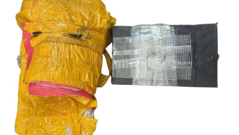 ਅੰਮ੍ਰਿਤਸਰ ਵਿੱਚ ਸਰਹੱਦ ਪਾਰੋਂ ਤਸਕਰੀ ਮਾਡਿਊਲ ਨਾਲ ਸਬੰਧਤ ਦੋ ਭਰਾ ਆਈਈਡੀ ਸਮੇਤ ਕਾਬੂ