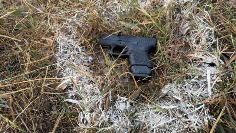 ਬਟਾਲਾ ਦੇ ਮੋਬਾਈਲ ਸਟੋਰ ‘ਤੇ ਗੋਲੀਬਾਰੀ: ਗੈਂਗਸਟਰ ਨਿਸ਼ਾਨ ਜੋਰੀਆਂ ਦਾ ਮੁੱਖ ਸਾਥੀ ਸੰਖੇਪ ਗੋਲੀਬਾਰੀ ਉਪਰੰਤ ਗ੍ਰਿਫ਼ਤਾਰ; ਗਲੌਕ ਪਿਸਤੌਲ ਬਰਾਮਦ