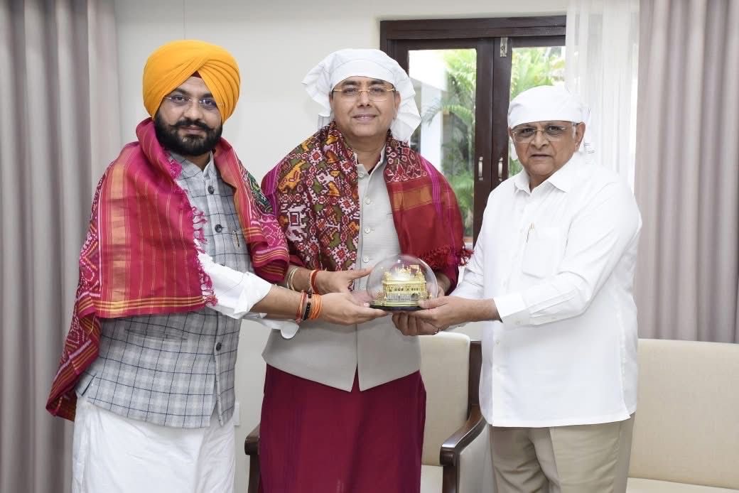 ਅਮਨ ਅਰੋੜਾ ਅਤੇ ਤਰੁਨਪ੍ਰੀਤ ਸਿੰਘ ਸੌਂਦ ਵੱਲੋਂ ਯੂ.ਪੀ ਤੇ ਗੁਜਰਾਤ ਦੇ ਮੁੱਖ ਮੰਤਰੀਆਂ ਨਾਲ ਮੁਲਾਕਾਤ