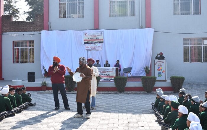 ਜਿਲਾ ਕਾਨੂੰਨੀ ਸੇਵਾਵਾਂ ਅਥਾਰਟੀ, ਰੂਪਨਗਰ ਵੱਲੋਂ ਨਸ਼ਾ ਮੁਕਤੀ ਮੁਹਿੰਮ ਅਧੀਨ ਕੀਡਸ ਪੈਰਾਡਾਈਸ ਸਕੂਲ ਰੰਗੀਲਪੁਰ ਵਿੱਚ ਨੁੱਕੜ ਨਾਟਕ ਆਯੋਜਿਤ