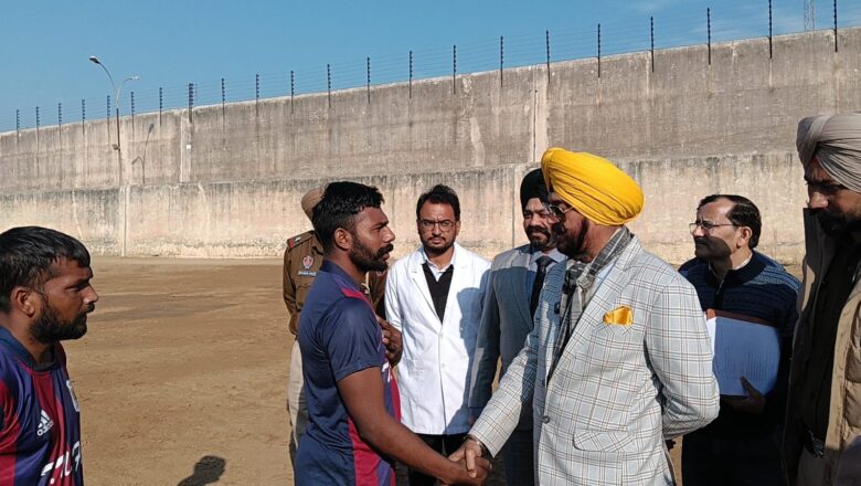 ਪੰਜਾਬ ਰਾਜ ਅਤੇ ਕੇਂਦਰ ਸਾਸ਼ਤ ਪ੍ਰਦੇਸ਼ ਚੰਡੀਗੜ੍ਹ ਮਨੁੱਖੀ ਅਧਿਕਾਰ ਕਮਿਸ਼ਨ ਦੇ ਮੈਂਬਰ ਨੇ ਜ਼ਿਲ੍ਹਾ ਜੇਲ੍ਹ ਦਾ ਕੀਤਾ ਨਿਰੀਖਣ