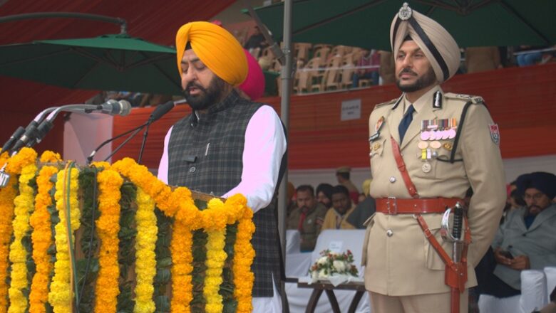 ਪੰਜਾਬ ਸਰਕਾਰ ਸ਼ਹੀਦਾਂ ਦੇ ਸੁਪਨਿਆਂ ਨੂੰ ਪੂਰਾ ਕਰਨ ਲਈ ਵਚਨਬੱਧ – ਹਰਦੀਪ ਸਿੰਘ ਮੁੰਡੀਆਂ