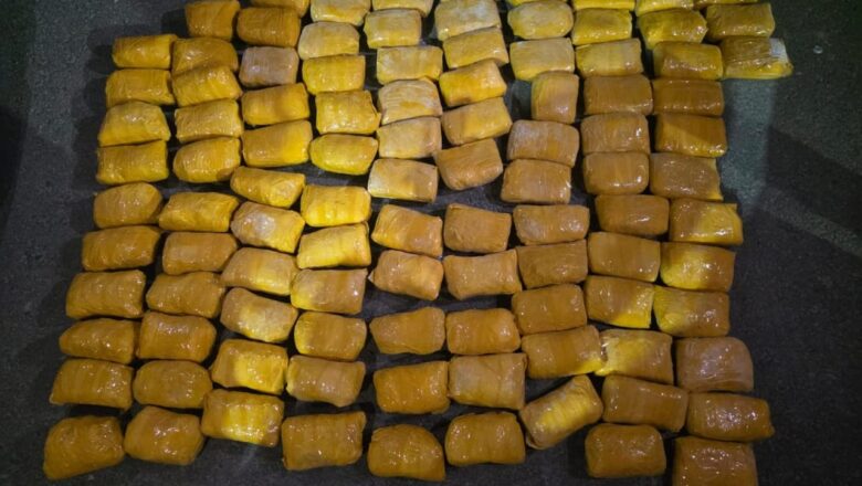 ਅੰਮ੍ਰਿਤਸਰ ਵਿੱਚ ਸਰਹੱਦ ਪਾਰੋਂ ਚੱਲ ਰਹੇ ਨਾਰਕੋ-ਤਸਕਰੀ ਨੈੱਟਵਰਕ ਨਾਲ ਜੁੜੇ ਦੋ ਵਿਅਕਤੀ 51.5 ਕਿਲੋਗ੍ਰਾਮ ਹੈਰੋਇਨ ਸਮੇਤ ਕਾਬੂ