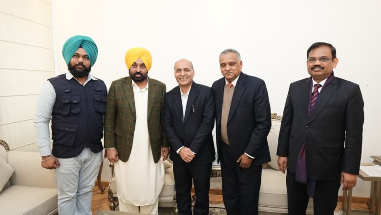 ਮੁੱਖ ਮੰਤਰੀ ਭਗਵੰਤ ਸਿੰਘ ਮਾਨ ਵੱਲੋਂ ਮੋਹਾਲੀ ਹਵਾਈ ਅੱਡੇ ਤੋਂ ਹੋਰ ਅੰਤਰਰਾਸ਼ਟਰੀ ਉਡਾਣਾਂ ਸ਼ੁਰੂ ਕਰਨ ਦੀ ਵਕਾਲਤ