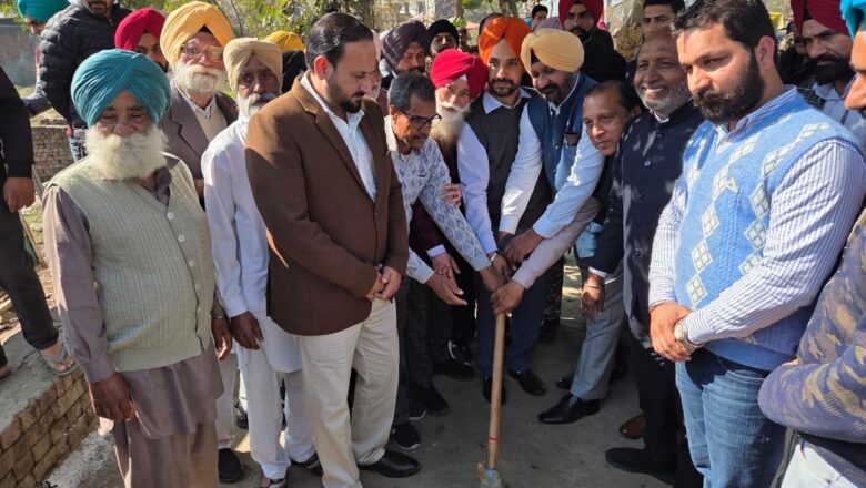 ਮੁੱਖ ਮੰਤਰੀ ਦੇ ਓ.ਐਸ.ਡੀ. ਸੁਖਵੀਰ ਸਿੰਘ ਵੱਲੋਂ ਧੂਰੀ ਸ਼ਹਿਰ ‘ਚ ਕਰੀਬ ਸਵਾ ਚਾਰ ਕਰੋੜ ਰੁਪਏ ਦੇ ਵਿਕਾਸ ਕਾਰਜਾਂ ਦੀ ਸ਼ੁਰੂਆਤ