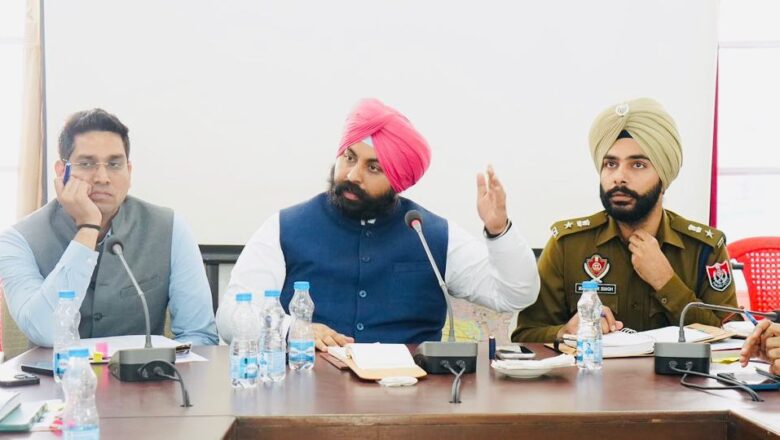 ਮੁੱਖ ਮੰਤਰੀ ਸਿਹਤ ਯੋਜਨਾ ਤਹਿਤ ਕਾਰਡ ਬਣਾਉਣ ਲਈ ਲਗਾਏ ਜਾ ਰਹੇ ਕੈਂਪਾਂ ਦਾ ਲੋਕ ਲੈਣ ਲਾਹਾ-ਡਿਪਟੀ ਕਮਿਸ਼ਨਰ ਨਵਜੋਤ ਕੌਰਸ੍ਰੀ ਅਨੰਦਪੁਰ ਸਾਹਿਬ ਹੋਲੇ ਮੁਹੱਲੇ ਲਈ ਪੂਰੀ ਤਰ੍ਹਾਂ ਤਿਆਰ; ਹਰਜੋਤ  ਸਿੰਘ ਬੈਂਸ ਨੇ ਵਿਆਪਕ ਪ੍ਰਬੰਧਾਂ ਲਈ ਦਿੱਤੇ ਆਦੇਸ਼