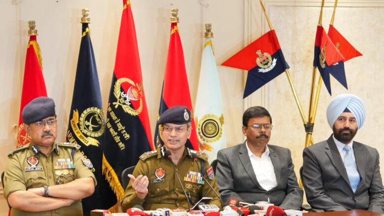 ਗੈਂਗਸਟਰਾਂ ਤੇ ਵਾਰ’: ਮੁੱਖ ਮੰਤਰੀ ਭਗਵੰਤ ਮਾਨ ਦੀ ਅਗਵਾਈ ਵਾਲੀ ਪੰਜਾਬ ਸਰਕਾਰ ਨੇ ਲੋੜੀਂਦੇ ਅਪਰਾਧੀਆਂ ਨੂੰ ਕਾਬੂ ਕਰਨ ਲਈ ’ਆਪਰੇਸ਼ਨ ਪ੍ਰਹਾਰ-2’ ਕੀਤਾ ਲਾਂਚ