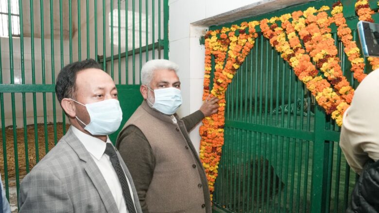 ਜੰਗਲਾਤ ਮੰਤਰੀ ਲਾਲ ਚੰਦ ਕਟਾਰੂਚੱਕ ਨੇ ਛੱਤਬੀੜ ਚਿੜੀਆਘਰ ਵਿੱਚ ਬਾਘ ਦੇ ਤਿੰਨ ਮਾਦਾ ਬੱਚਿਆਂ ਦਾ ਨਾਮ ਗਰਿਮਾ, ਗੁੰਜਨ ਤੇ ਗਜ਼ਲ ਰੱਖਿਆ