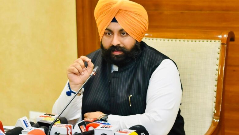 ਭਗਵੰਤ ਮਾਨ ਸਰਕਾਰ ਦੀ ਸਿੱਖਿਆ ਕ੍ਰਾਂਤੀ ਦੇ ਇਤਿਹਾਸਕ ਨਤੀਜੇ ਸਾਹਮਣੇ ਆਉਣ ਲੱਗੇ, ਸਰਕਾਰੀ ਸਕੂਲਾਂ ਦੇ 305 ਵਿਦਿਆਰਥੀ ਨੇ ਪਾਸ ਕੀਤਾ ਜੇ.ਈ.ਈ. ਮੇਨਜ਼ : ਹਰਜੋਤ ਸਿੰਘ ਬੈਂਸ