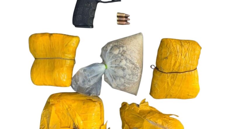 ਫਰੀਦਕੋਟ ਵਿੱਚ ਪਾਕਿਸਤਾਨ-ਸਮਰਥਿਤ ਡਰੱਗ ਕਾਰਟੇਲ ਨਾਲ ਸਬੰਧਤ ਇਕ ਫੌਜੀ ਜਵਾਨ, ਬਰਖਾਸਤ ਪੁਲਿਸ ਮੁਲਾਜ਼ਮ ਸਮੇਤ  ਛੇ ਵਿਅਕਤੀ 4.8 ਕਿਲੋਗ੍ਰਾਮ ਹੈਰੋਇਨ ਅਤੇ ਪਿਸਤੌਲ ਨਾਲ ਕਾਬੂ