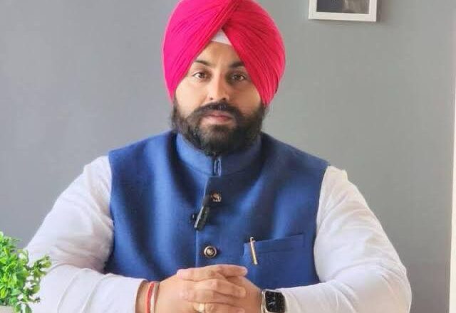 ਕੈਬਨਿਟ ਮੰਤਰੀ ਹਰਜੋਤ ਸਿੰਘ ਬੈਂਸ ਵੱਲੋਂ ਮੁਸਲਿਮ ਭਾਈਚਾਰੇ ਅਤੇ ਪੰਜਾਬ ਦੇ ਲੋਕਾਂ ਨੂੰ ਈਦ ਦੀਆਂ ਵਧਾਈਆਂ