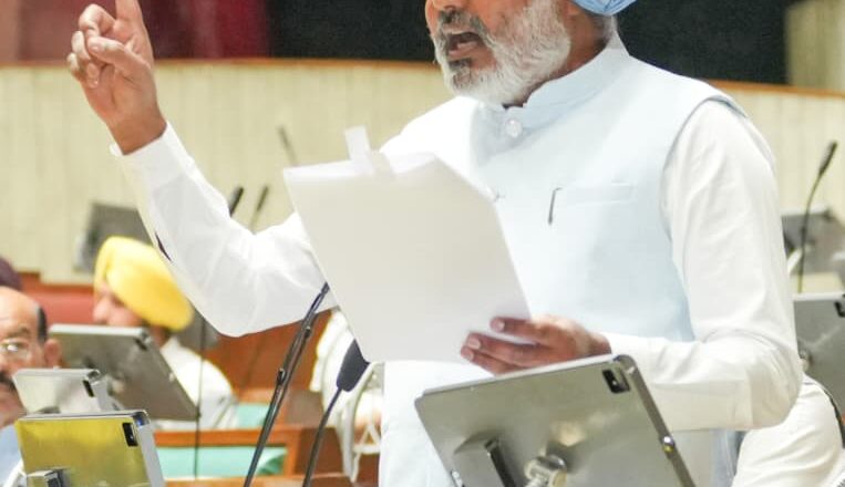 ਭਗਵੰਤ ਮਾਨ ਸਰਕਾਰ ਵੱਲੋਂ ਪੰਜਾਬ ਦੀ ਕੀਤੀ ਤਰੱਕੀ ਬਰਦਾਸ਼ਤ ਨਾ ਹੋਣ ਕਾਰਨ ਵਿਰੋਧੀ ਧਿਰ ਨੇ ਵਿਧਾਨ ਸਭਾ ਵਿੱਚੋਂ ਵਾਕਆਊਟ ਕੀਤਾ: ਹਰਪਾਲ ਸਿੰਘ ਚੀਮਾ