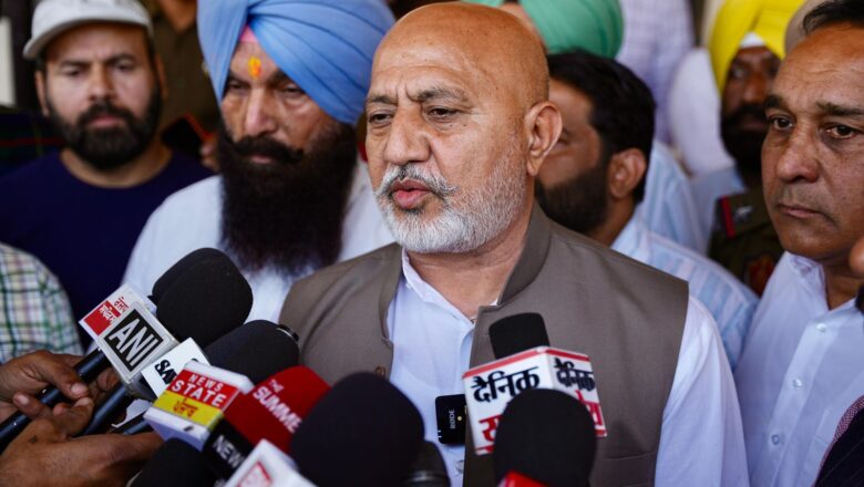 ਆਪ ਪੰਜਾਬ ਦੇ ਮੀਡੀਆ ਇੰਚਾਰਜ ਬਲਤੇਜ ਪੰਨੂ ਨੇ ਬੁੱਧਵਾਰ ਨੂੰ ਲੁਧਿਆਣਾ ਵਿਖੇ ਨਸ਼ਾ ਵਿਰੋਧੀ ਕਾਰਕੁਨ ਨਾਲ ਕੀਤੀ ਮੁਲਾਕਾਤ