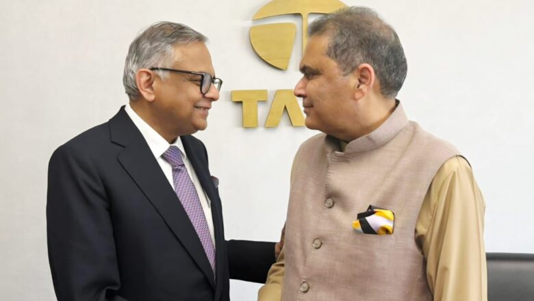 ਉਦਯੋਗ ਮੰਤਰੀ ਸੰਜੀਵ ਅਰੋੜਾ ਵੱਲੋਂ ਪ੍ਰਗਤੀਸ਼ੀਲ ਪੰਜਾਬ ਨਿਵੇਸ਼ਕ ਸੰਮੇਲਨ 2026 ਤੋਂ ਪਹਿਲਾਂ ਟਾਟਾ ਸੰਨਜ਼ ਦੇ ਚੇਅਰਪਰਸਨ ਐਨ. ਚੰਦਰਸ਼ੇਖਰਨ ਅਤੇ ਸਨ ਫਾਰਮਾ ਦੇ ਚੇਅਰਮੈਨ ਦਿਲੀਪ ਸ਼ੰਘਵੀ ਸਮੇਤ ਹੋਰਨਾਂ ਉਦਯੋਗਪਤੀਆਂ ਨਾਲ ਸੂਬੇ ‘ਚ ਨਿਵੇਸ਼ ਦੇ ਮੌਕਿਆਂ ਬਾਰੇ ਵਿਚਾਰ-ਚਰਚਾ