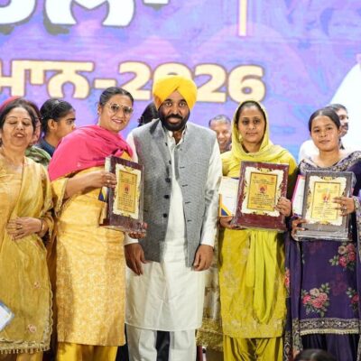 ਘਰ ਚਲਾਉਣ ਵਾਲੀਆਂ ਔਰਤਾਂ ਨੂੰ ਹੁਣ ਦੇਸ਼ ਚਲਾਉਣਾ ਚਾਹੀਦਾ: ਮੁੱਖ ਮੰਤਰੀ ਭਗਵੰਤ ਸਿੰਘ ਮਾਨ