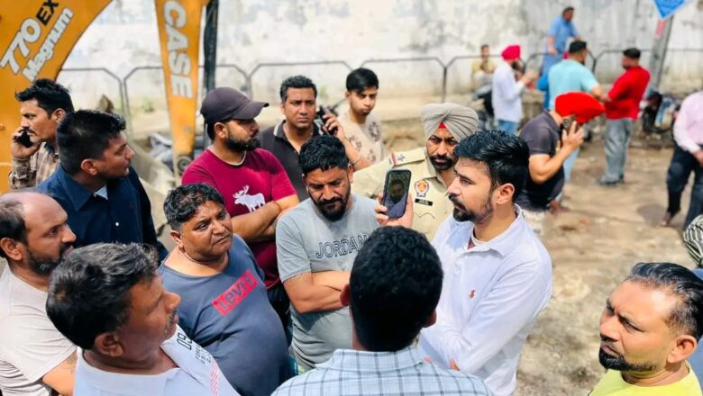 ਵਿਧਾਇਕ ਸ਼ੈਰੀ ਕਲਸੀ ਦੀ ਅਗਵਾਈ ਹੇਠ ਜੋਗੀਆਂ ਮੁਹੱਲਾ ਵਿਖੇ ਸੜਕਾਂ ਦੇ ਨਿਰਮਾਣ ਦੇ ਕੰਮ ਜੰਗੀ ਪੱਧਰ ‘ਤੇ ਜਾਰੀ