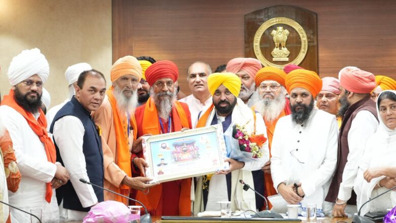 ਮੁੱਖ ਮੰਤਰੀ ਭਗਵੰਤ ਸਿੰਘ ਮਾਨ ਨੇ ਸ੍ਰੀ ਗੁਰੂ ਰਵਿਦਾਸ ਜੀ ਦੇ 650ਵੇਂ ਪ੍ਰਕਾਸ਼ ਪੁਰਬ ਨੂੰ ਸ਼ਾਨਦਾਰ ਢੰਗ ਨਾਲ ਮਨਾਉਣ ਲਈ ਲੜੀਵਾਰ ਸਮਾਗਮਾਂ ਨੂੰ ਅੰਤਿਮ ਰੂਪ ਦਿੱਤਾ