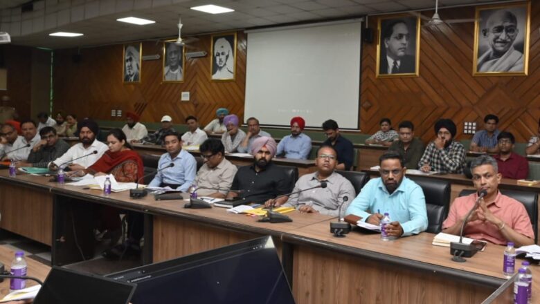 ਡਿਪਟੀ ਕਮਿਸ਼ਨਰ ਵੱਲੋਂ ਵਪਾਰੀਆਂ ਦੀਆਂ ਸ਼ਿਕਾਇਤਾਂ ਪਹਿਲ ਦੇ ਆਧਾਰ ’ਤੇ ਹੱਲ ਕਰਨ ਦੇ ਨਿਰਦੇਸ਼