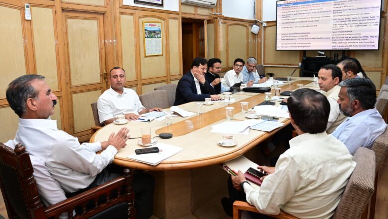 मंडी मध्यस्थता योजना के तहत प्रत्यक्ष लाभ हस्तांतरण की संभावनाएं तलाशी जाएं: मुख्यमंत्री