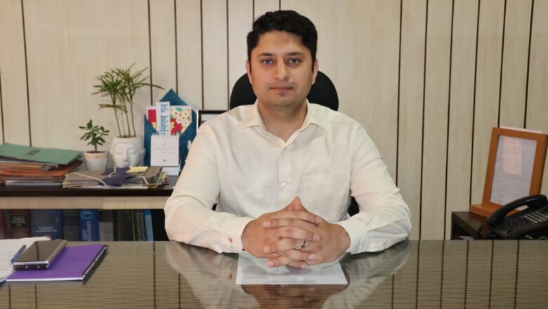 मतदान केन्द्रों के 100 मीटर दायरे में चुनाव प्रचार गतिविधियों पर प्रतिबंध