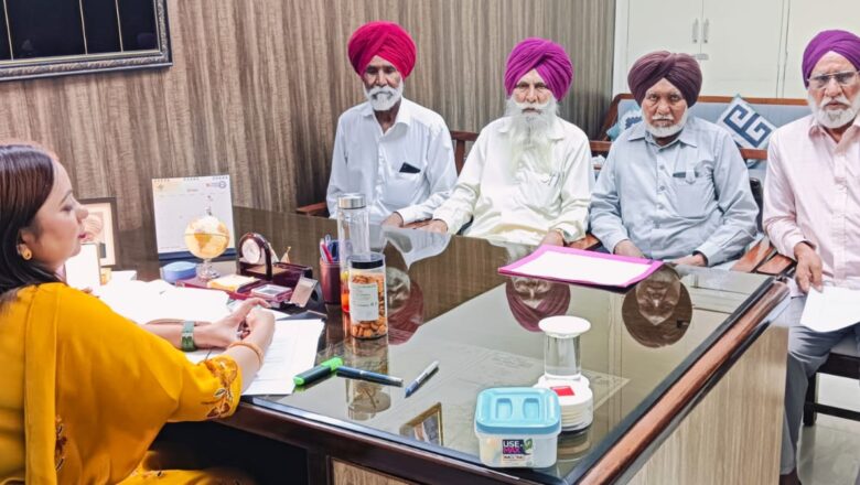 ਤਹਿਸਲੀਦਾਰ ਚੋਣਾਂ ਵੱਲੋਂ ਸਪੈਸ਼ਲ ਇੰਟੈਂਸਿਵ ਰਵੀਜ਼ਨ ਸਬੰਧੀ ਰਾਜਨੀਤਕ ਪਾਰਟੀਆਂ ਦੇ ਨੁਮਾਇੰਦਿਆਂ ਨਾਲ ਵਿਸ਼ੇਸ਼ ਮੀਟਿੰਗ