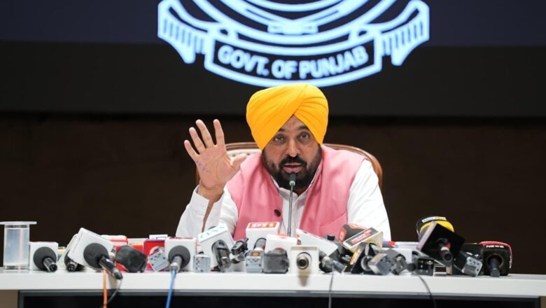 ਭਗਵੰਤ ਮਾਨ ਸਰਕਾਰ ਨੇ ਠੇਕੇਦਾਰੀ ਵਿਵਸਥਾ ਖਤਮ ਕਰਕੇ ਪੰਜਾਬ ਦੇ ਮੁਲਾਜ਼ਮਾਂ ਦੀ ਭਲਾਈ ਲਈ ਇਤਿਹਾਸਕ ਫੈਸਲਾ ਲਿਆ, 65,000 ਤੋਂ ਵੱਧ ਕਰਮਚਾਰੀ ਹੋਣਗੇ ਰੈਗੂਲਰ
