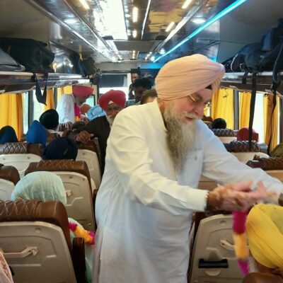 ਸਪੀਕਰ ਵੱਲੋਂ  ਪਿੰਡ ਢੀਮਾਂ ਵਾਲੀ ਅਤੇ ਕੋਟਕਪੂਰਾ ਤੋਂ ਮੁੱਖ ਮੰਤਰੀ ਤੀਰਥ ਯਾਤਰਾ ਯੋਜਨਾ ਤਹਿਤ ਦੋ ਬੱਸਾਂ ਨੂੰ ਰਵਾਨਾ